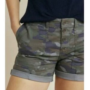 Anthropology Wander camo shorts size 31